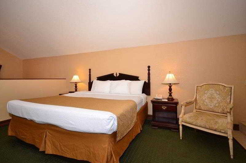 Quality Inn & Suites Carthage Extérieur photo