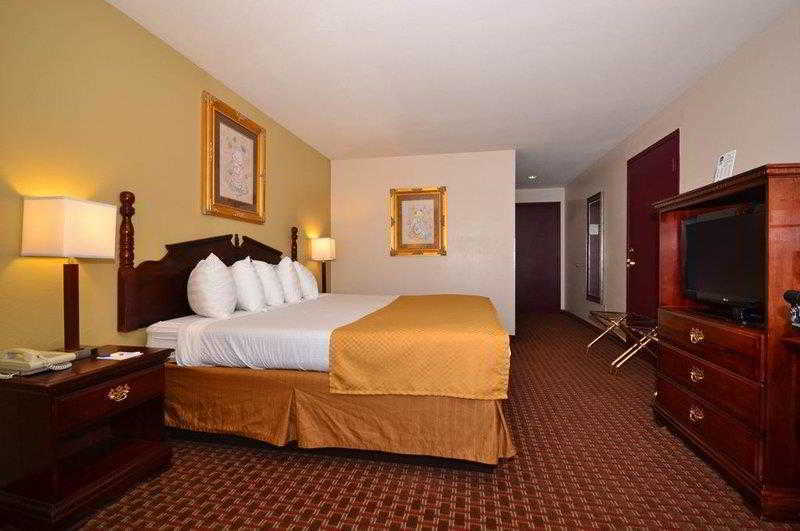 Quality Inn & Suites Carthage Extérieur photo