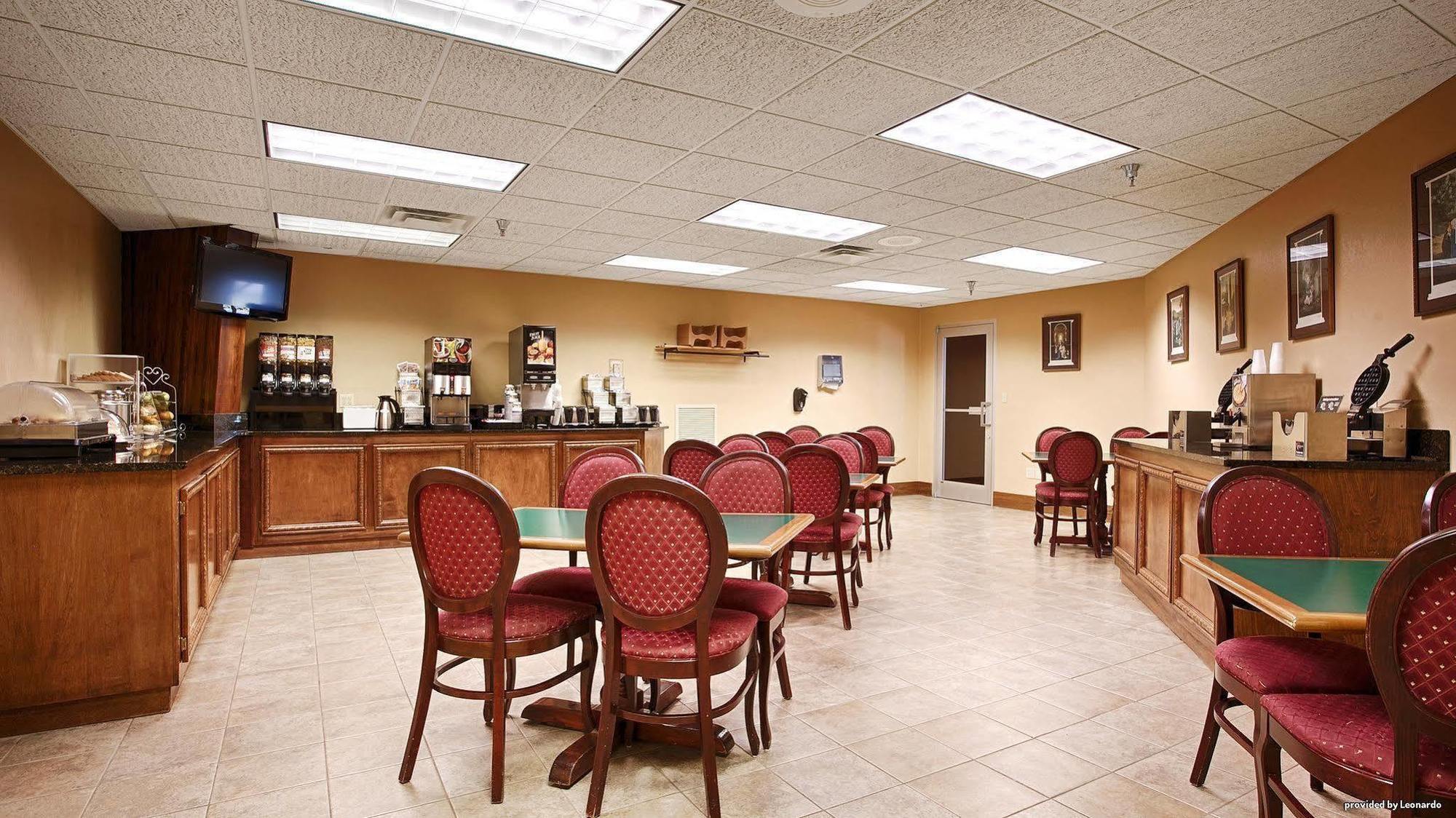 Quality Inn & Suites Carthage Extérieur photo